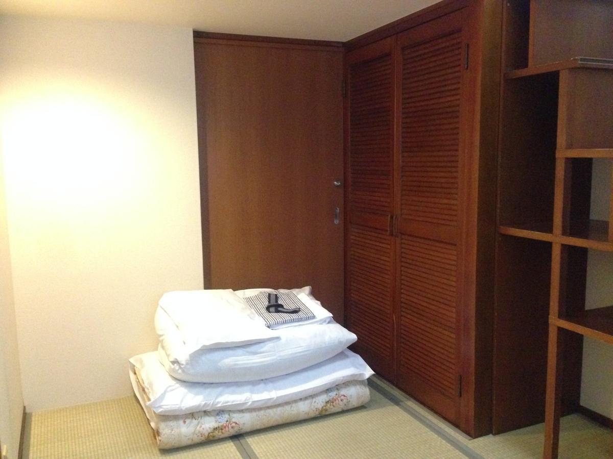 Waraku House *