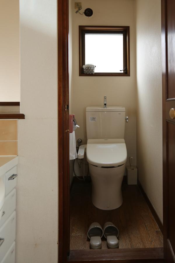 Waraku House Hostel *